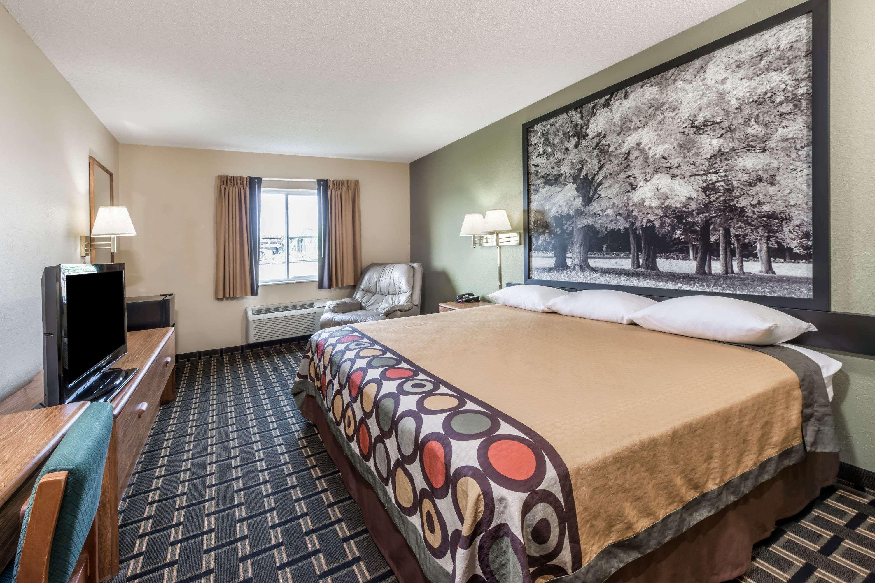 Super 8 By Wyndham Greenville Dış mekan fotoğraf