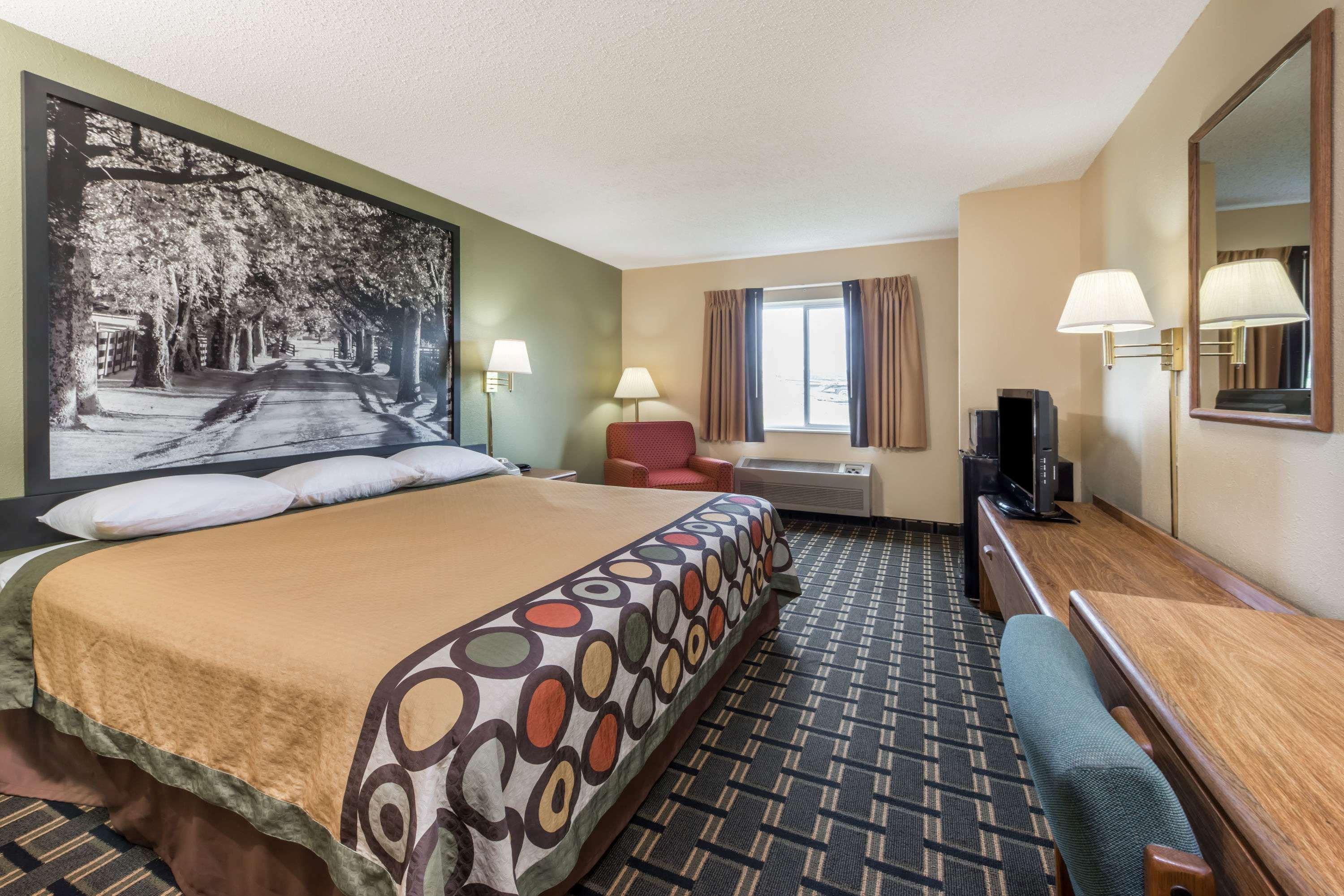 Super 8 By Wyndham Greenville Dış mekan fotoğraf